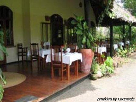 Moivaro Coffee Plantation Lodge 아루샤 레스토랑 사진